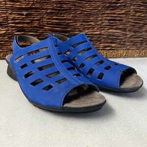 Mephisto Peggie Royal Blue Nubuck Leather Sandals EUC Women’s Size 10